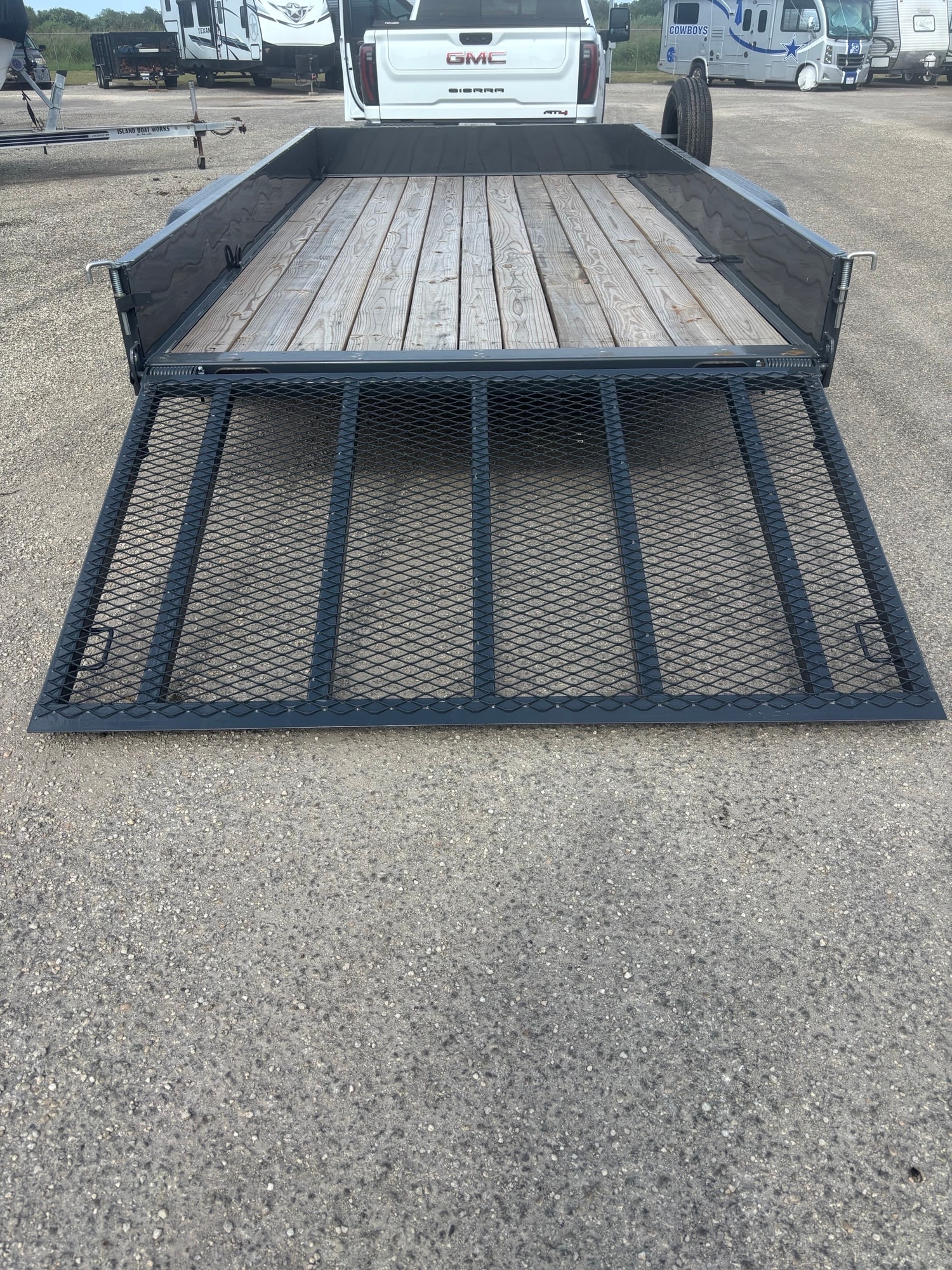 Open deck utility trailer rental Universal City TX — Tri County
